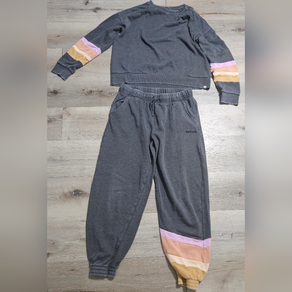 Rip Curl Set Sunday Swell long sleeve T-shirt and joggers - Picture 6 of 16